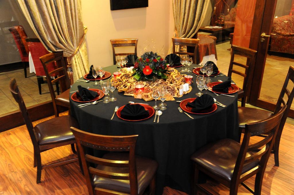 Anta Boga Hotel Bloemfontein Kültér fotó